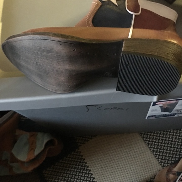 Boots - Picture 2 of 2